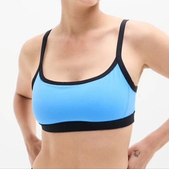 NWT Athleta Square Neck Bra Medium with Cups A - C Sports Bra Cornflower & Black - Picture 2 of 8